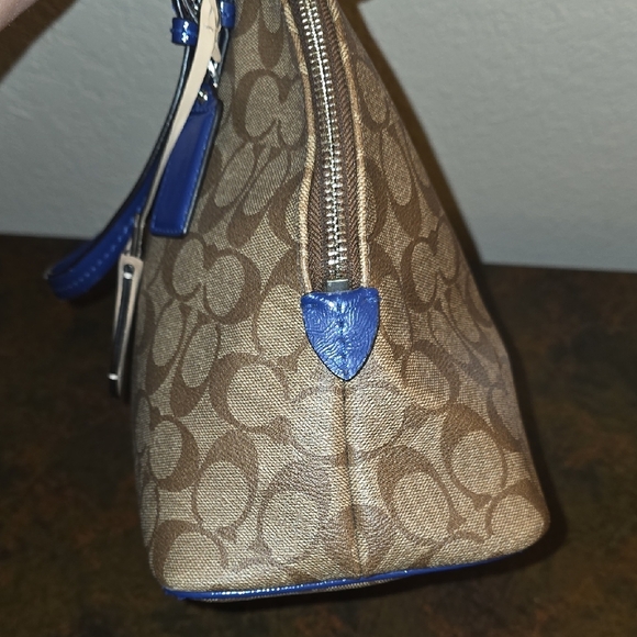 Coach Peyton Signature Cora Domed Satchel - Picture 10 of 16